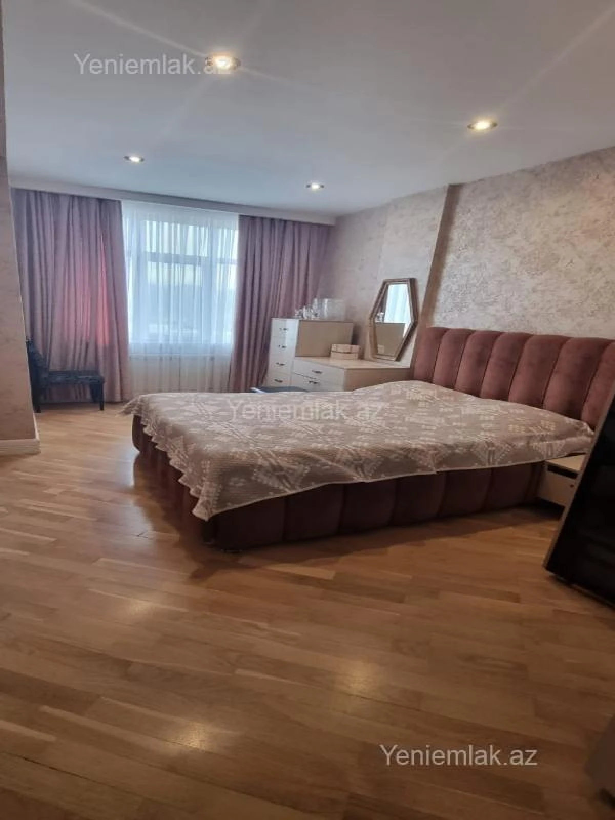 Satılır 3 otaqlı yeni tikili 110 m²