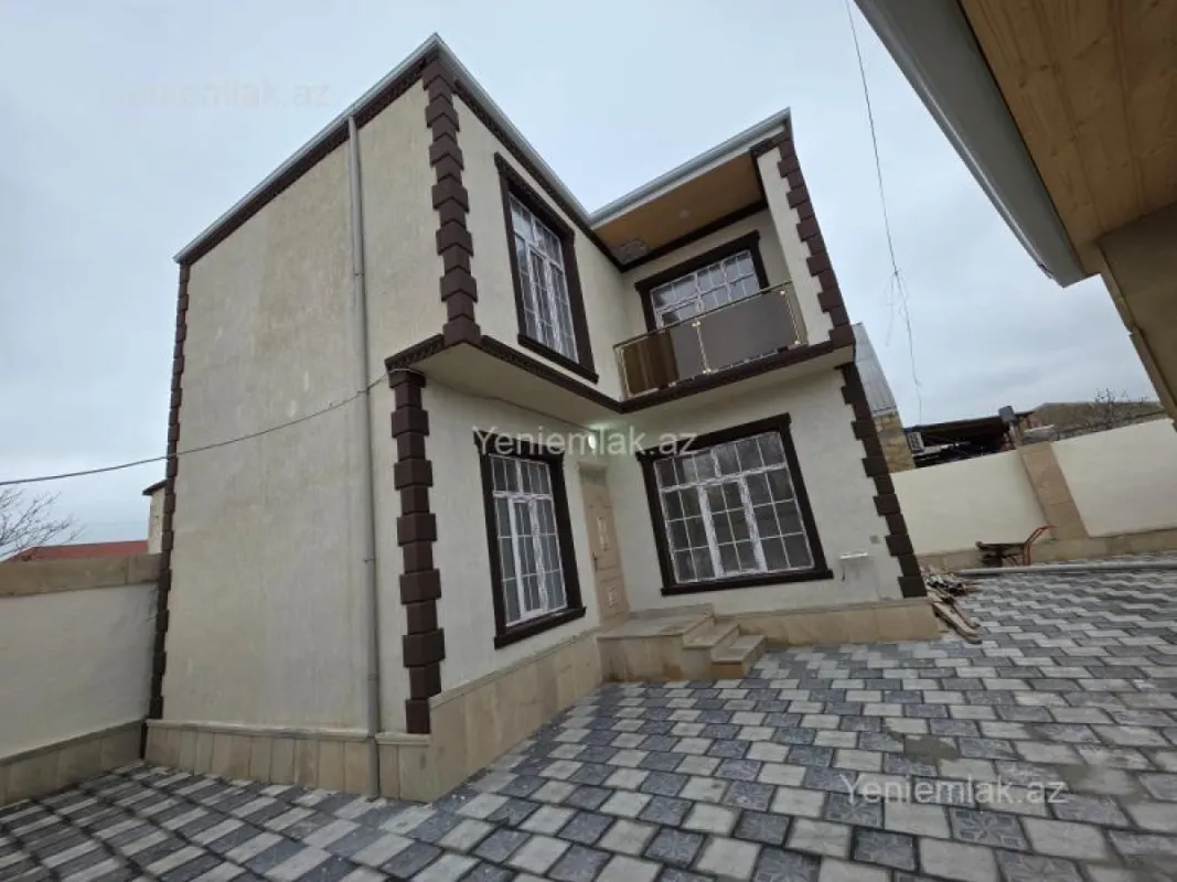 Satılır 5 otaqlı həyət evi 140 m²