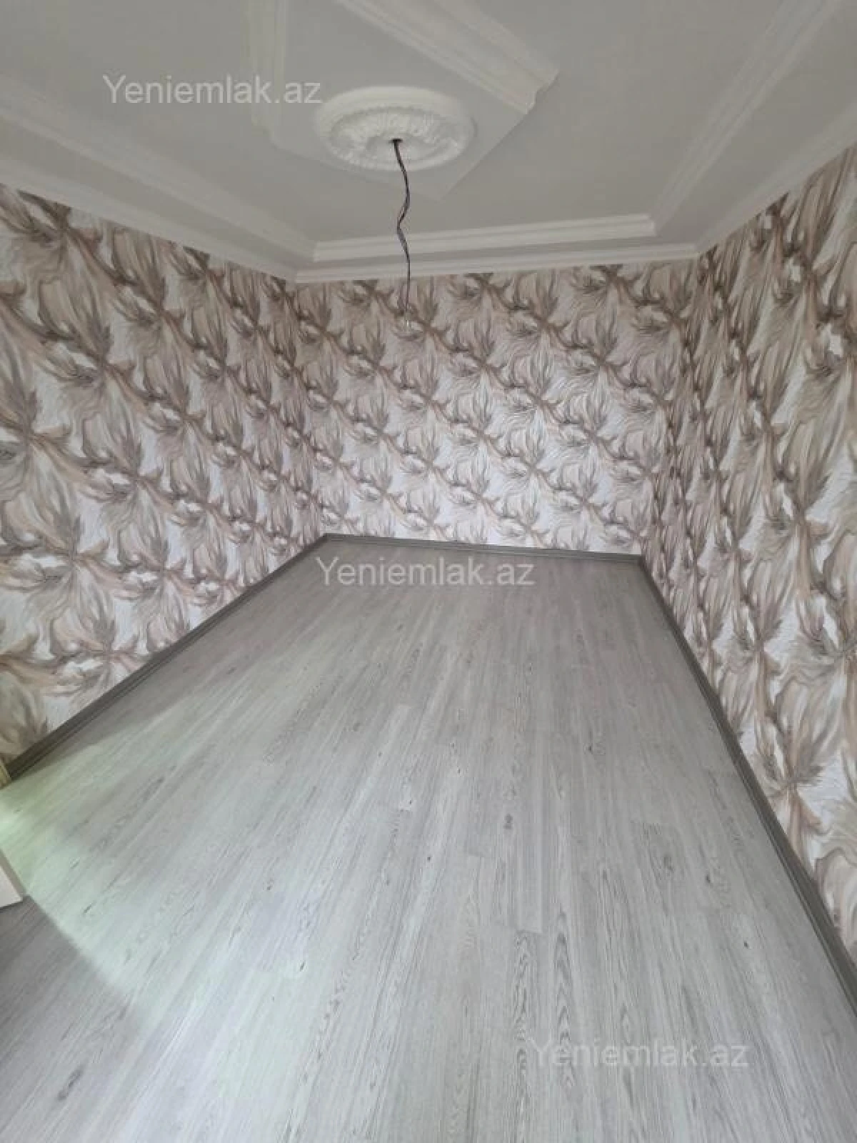 Satılır 5 otaqlı həyət evi 140 m²