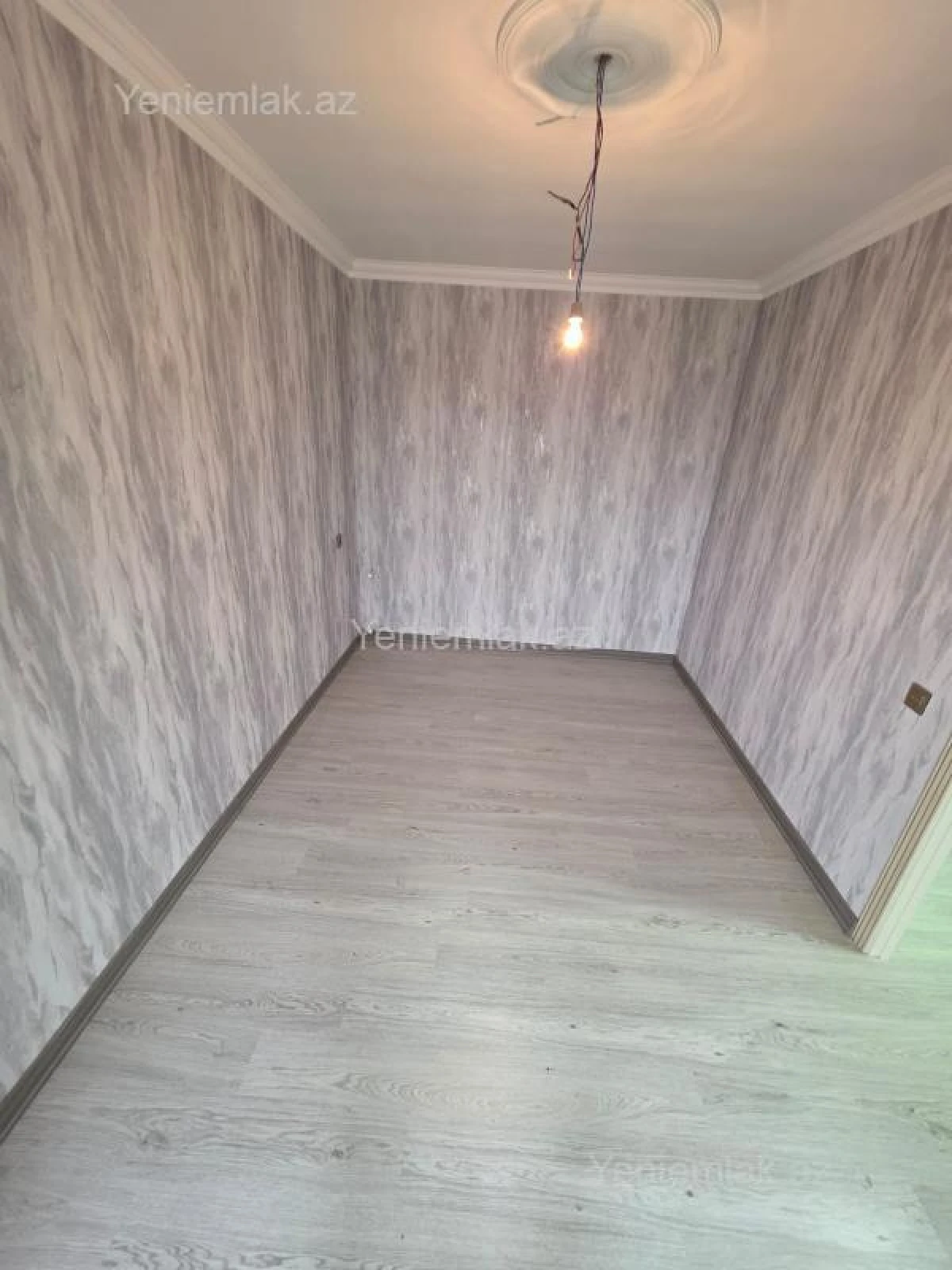 Satılır 5 otaqlı həyət evi 140 m²