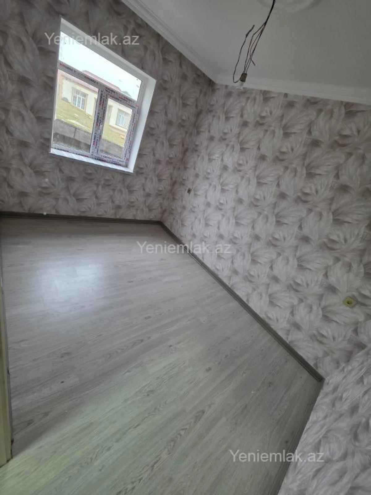 Satılır 5 otaqlı həyət evi 140 m²