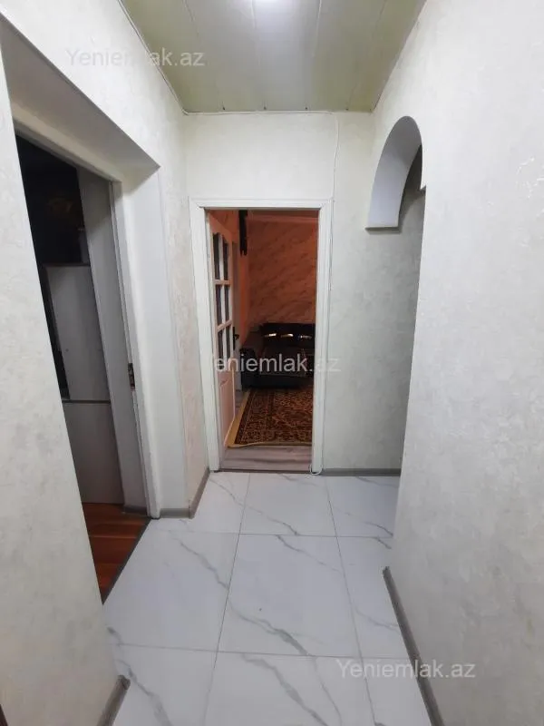 Satılır 3 otaqlı köhnə tikili 70 m²