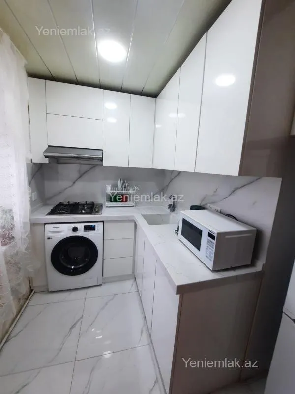 Satılır 3 otaqlı köhnə tikili 70 m²