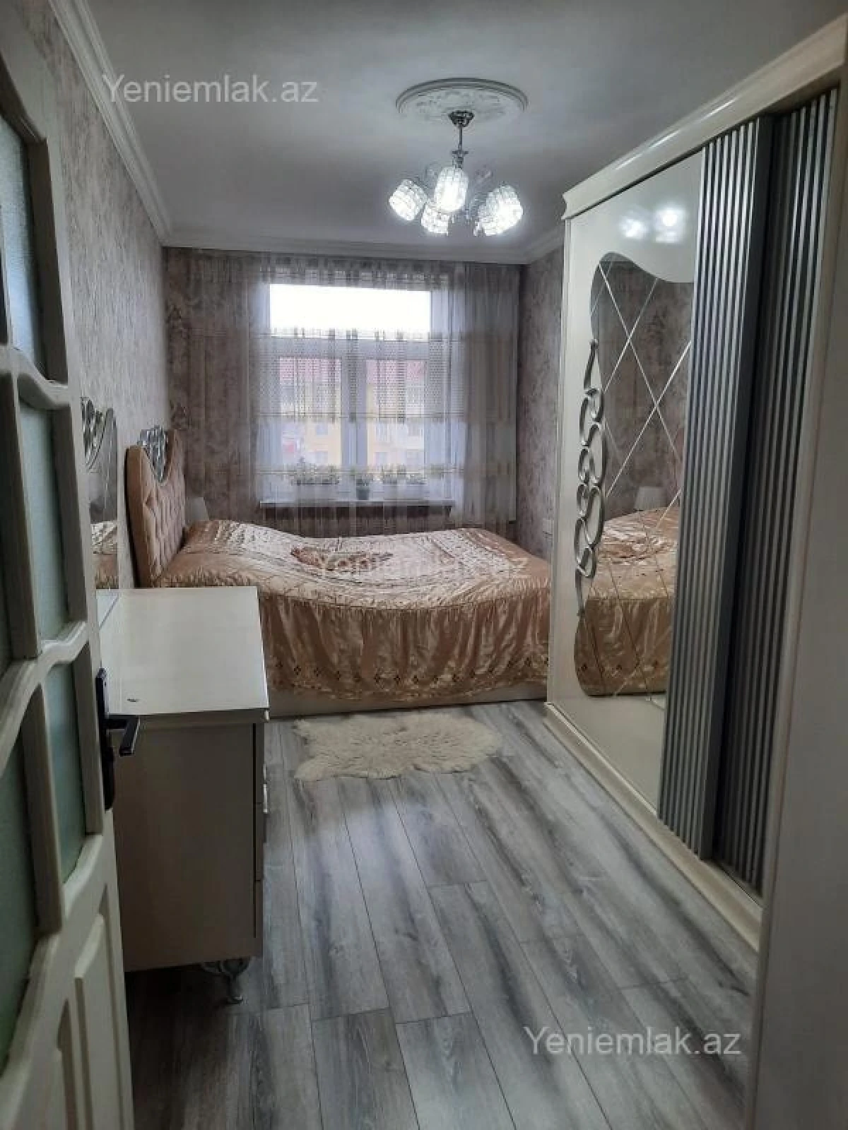 Satılır 3 otaqlı köhnə tikili 70 m²