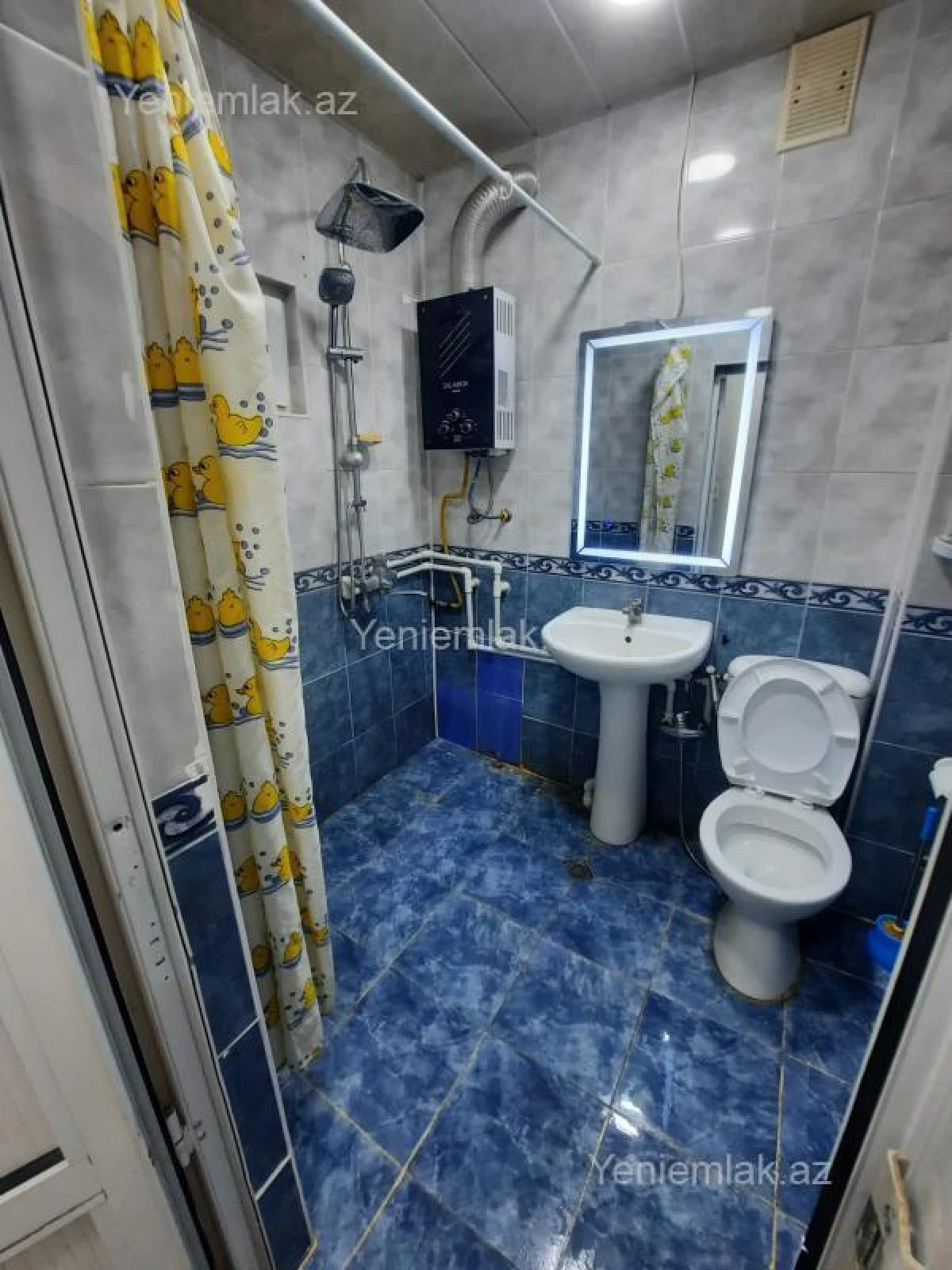 Satılır 3 otaqlı köhnə tikili 70 m²