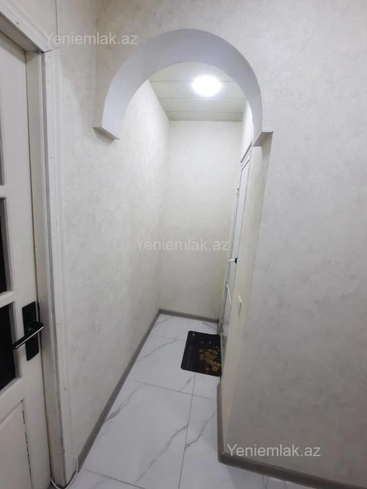 Satılır 3 otaqlı köhnə tikili 70 m²