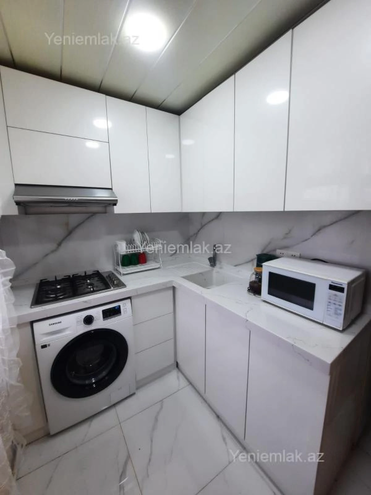Satılır 3 otaqlı köhnə tikili 70 m²