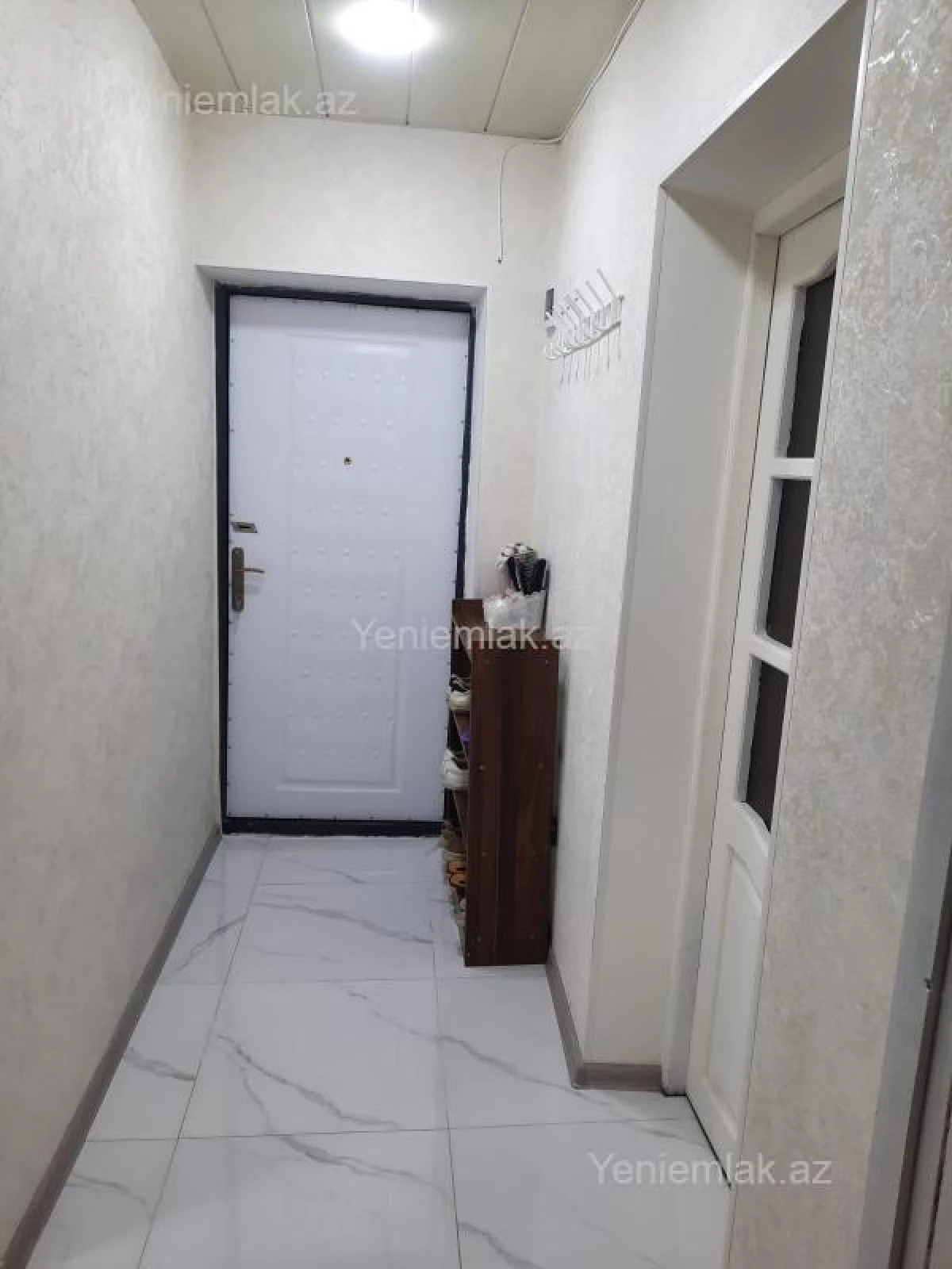 Satılır 3 otaqlı köhnə tikili 70 m²