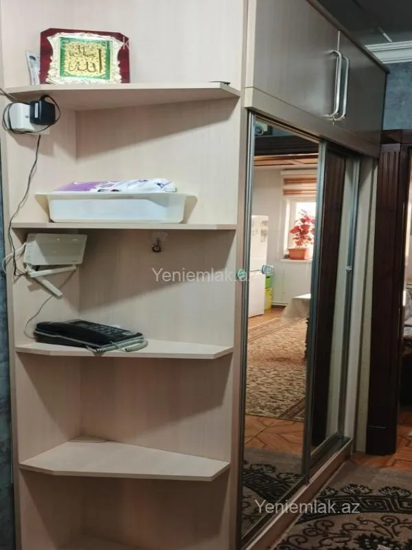 Satılır 2 otaqlı köhnə tikili 55 m²