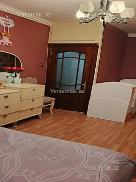 Satılır 2 otaqlı köhnə tikili 55 m²