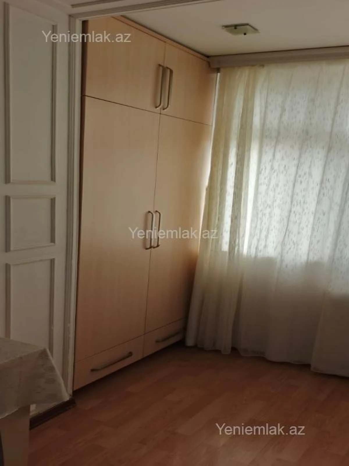 Satılır 2 otaqlı köhnə tikili 55 m²
