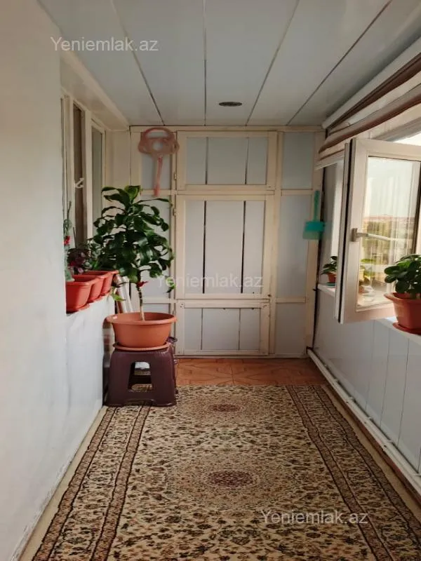 Satılır 2 otaqlı köhnə tikili 55 m²