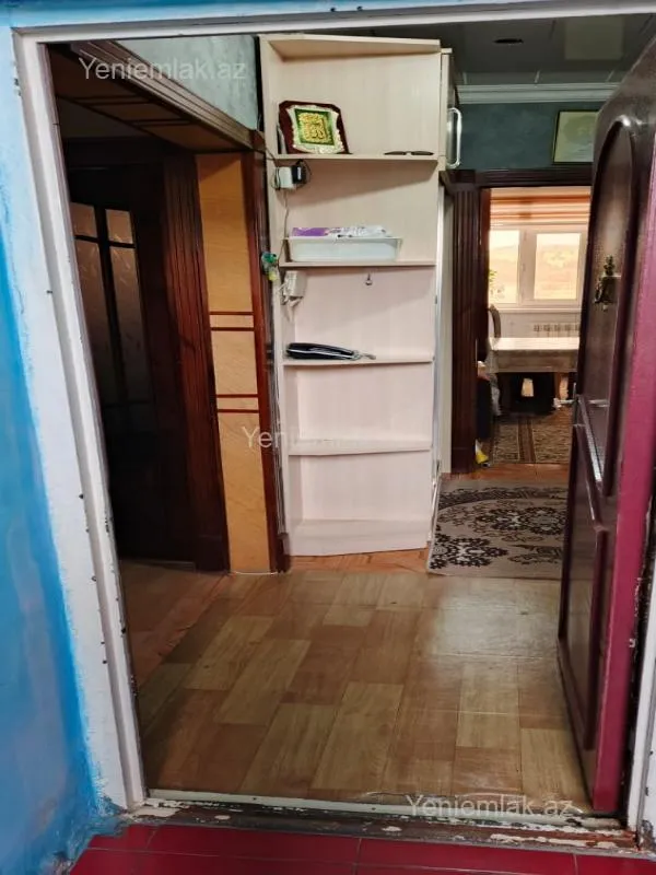Satılır 2 otaqlı köhnə tikili 55 m²
