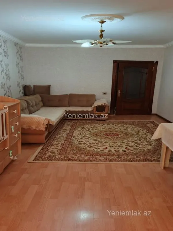 Satılır 2 otaqlı köhnə tikili 55 m²
