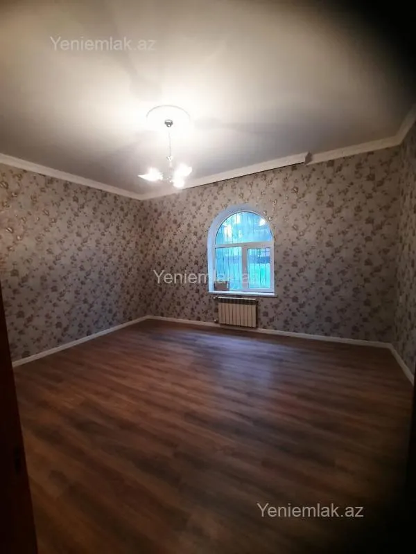 Satılır 4 otaqlı həyət evi 135 m²