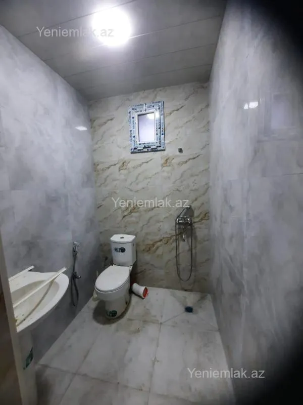 Satılır 4 otaqlı həyət evi 135 m²