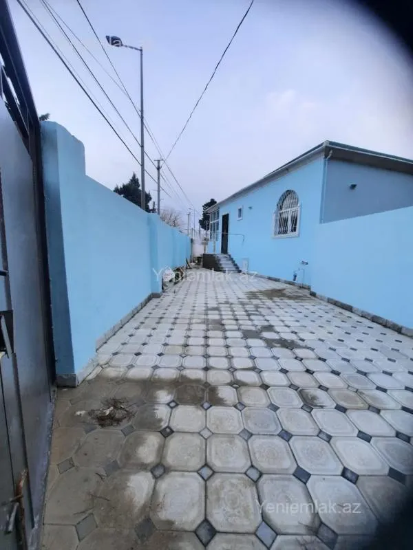 Satılır 4 otaqlı həyət evi 135 m²
