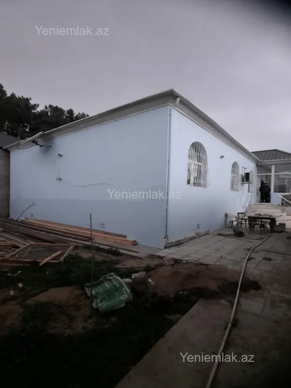 Satılır 4 otaqlı həyət evi 135 m²