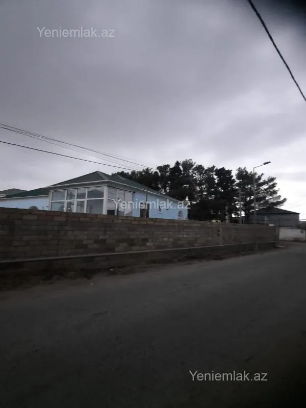 Satılır 4 otaqlı həyət evi 135 m²