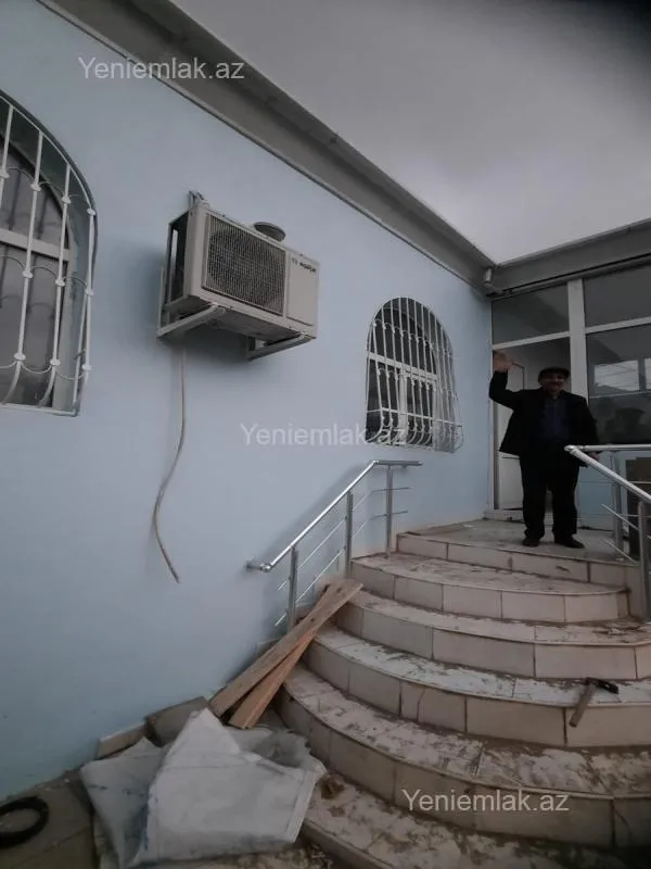 Satılır 4 otaqlı həyət evi 135 m²