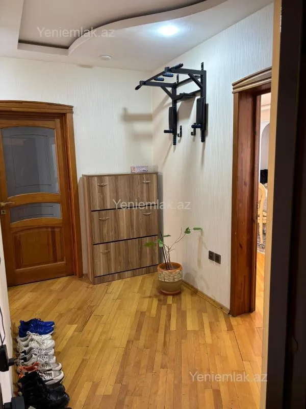 Satılır 4 otaqlı yeni tikili 120 m²