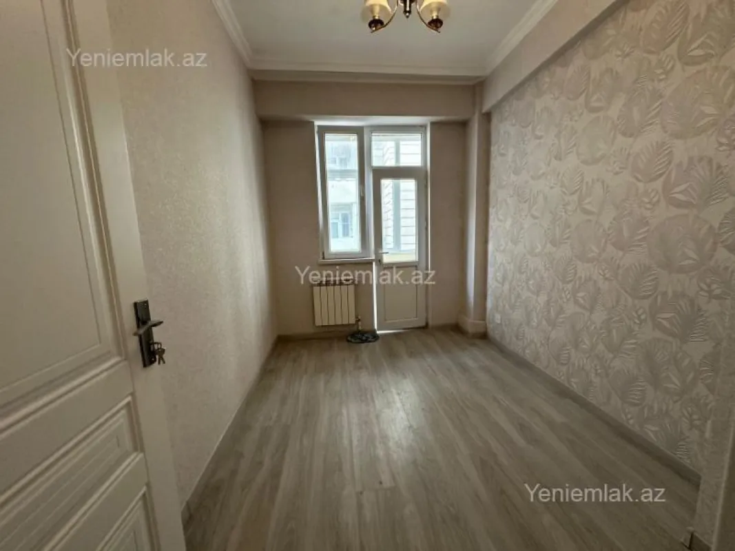 Satılır 4 otaqlı yeni tikili 96 m²
