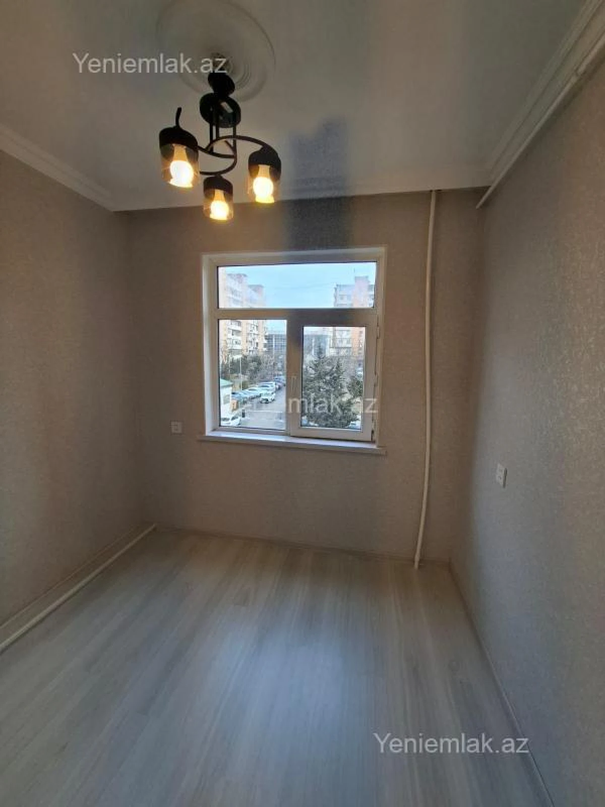 Satılır 2 otaqlı köhnə tikili 37 m²