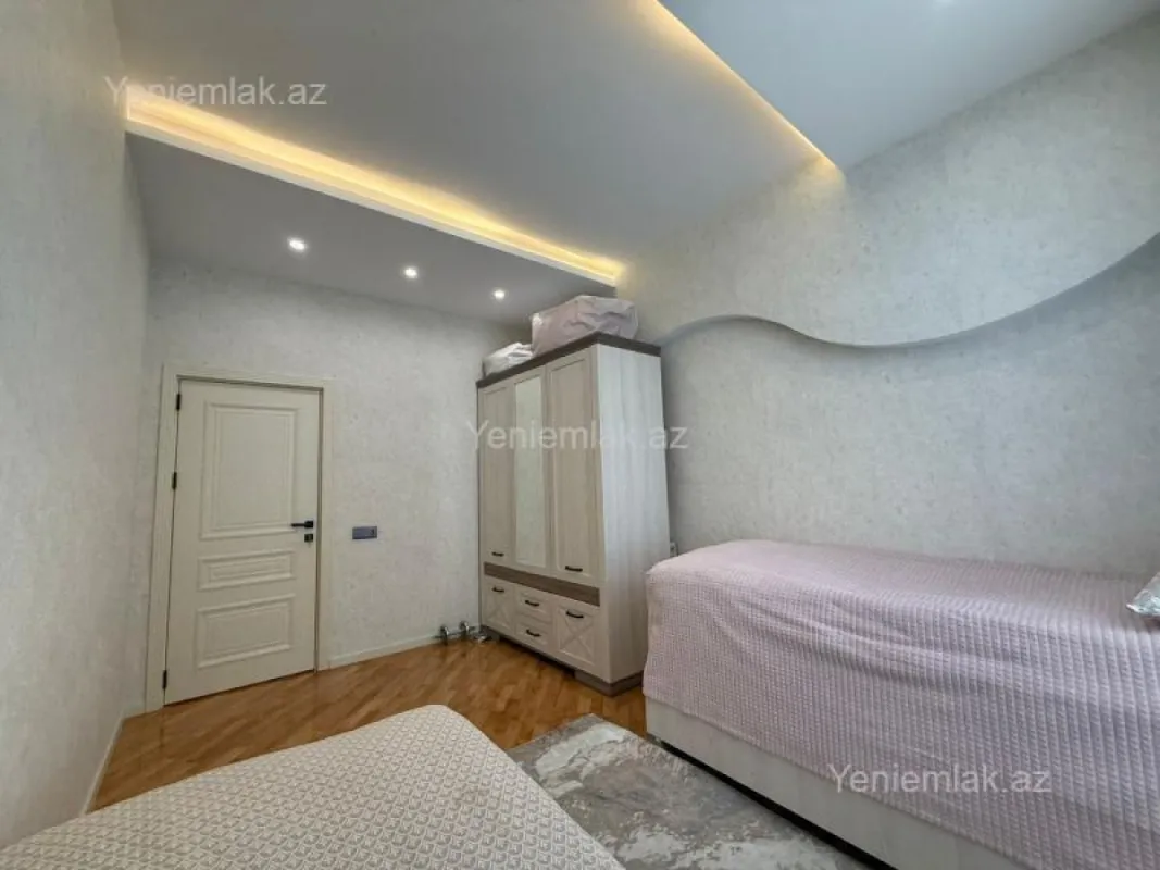 Satılır 3 otaqlı yeni tikili 93 m²