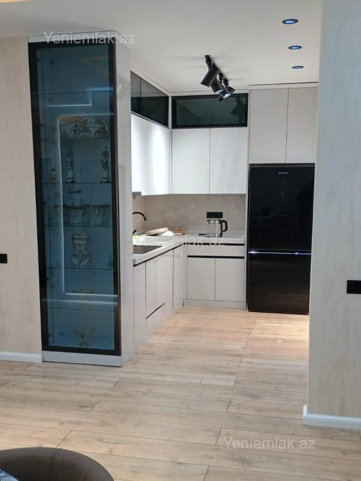 Satılır 2 otaqlı yeni tikili 57 m²