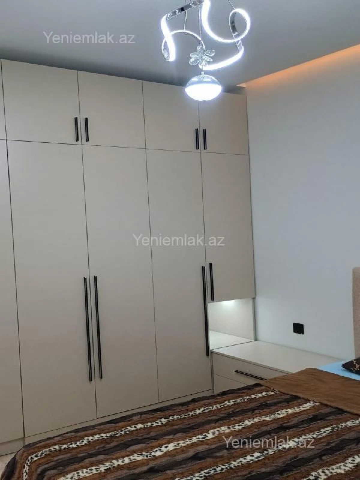Satılır 2 otaqlı yeni tikili 57 m²
