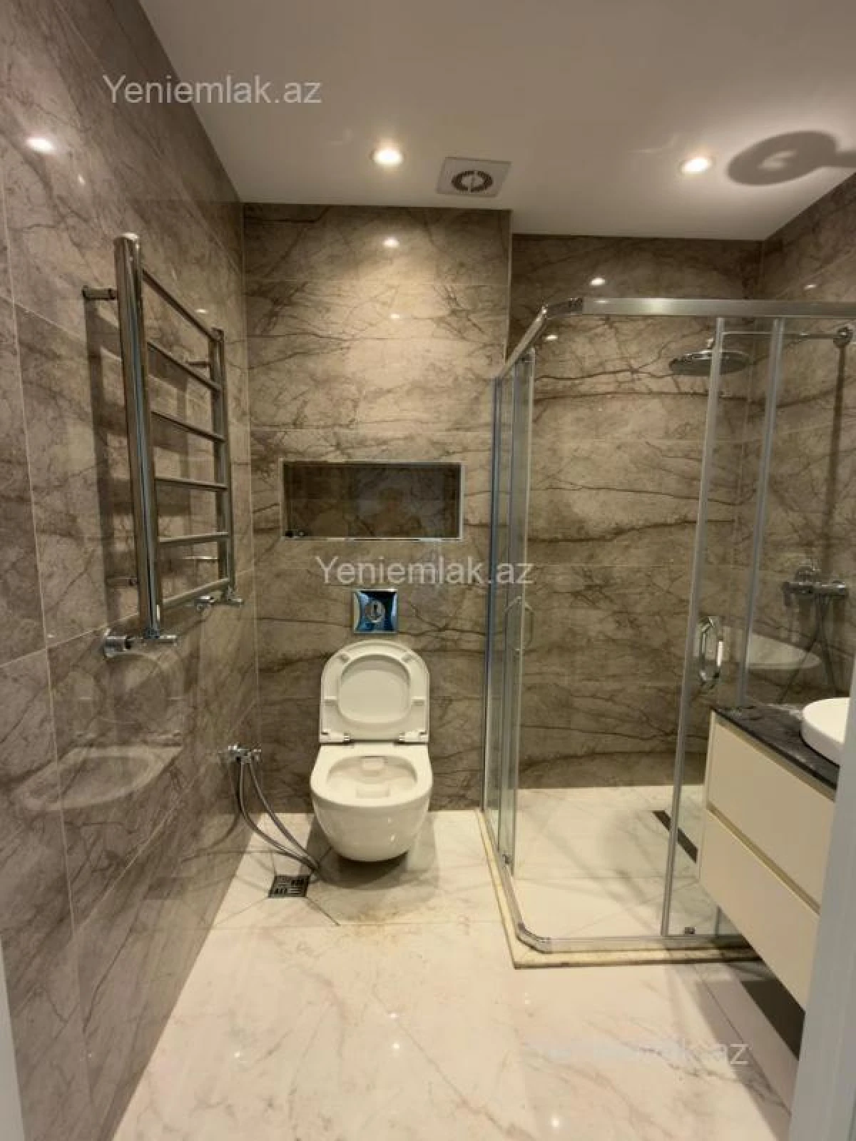 Satılır 3 otaqlı yeni tikili 68 m²