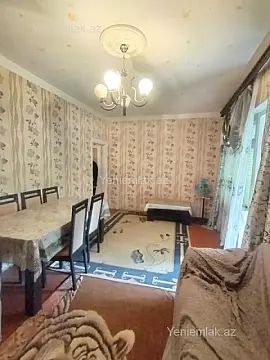 Satılır 2 otaqlı köhnə tikili 65 m²