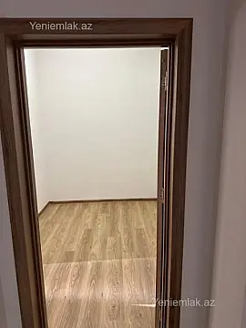 Satılır 5 otaqlı ofis 128 m²