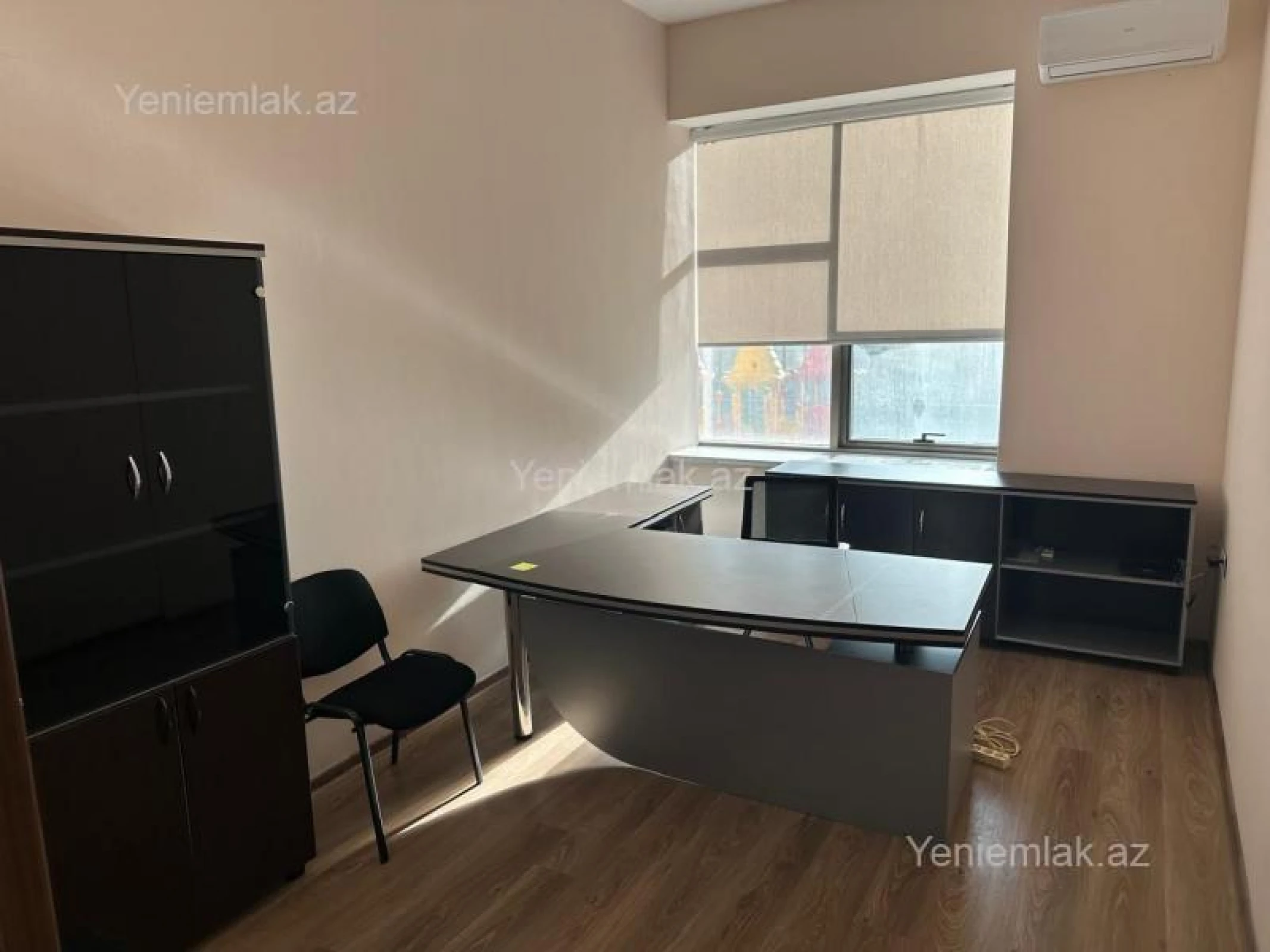 Satılır 5 otaqlı ofis 128 m²