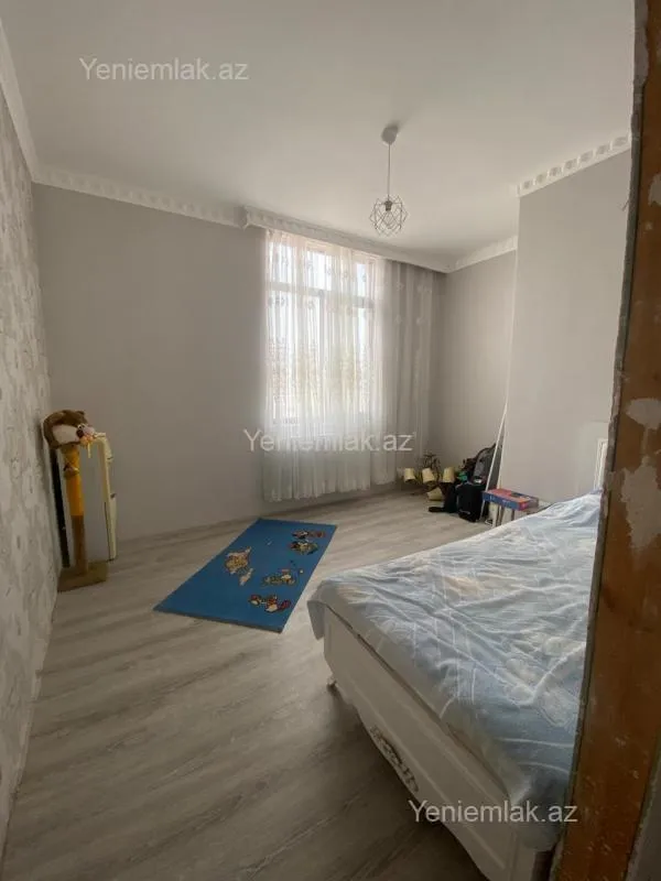 Satılır 3 otaqlı yeni tikili 90 m²
