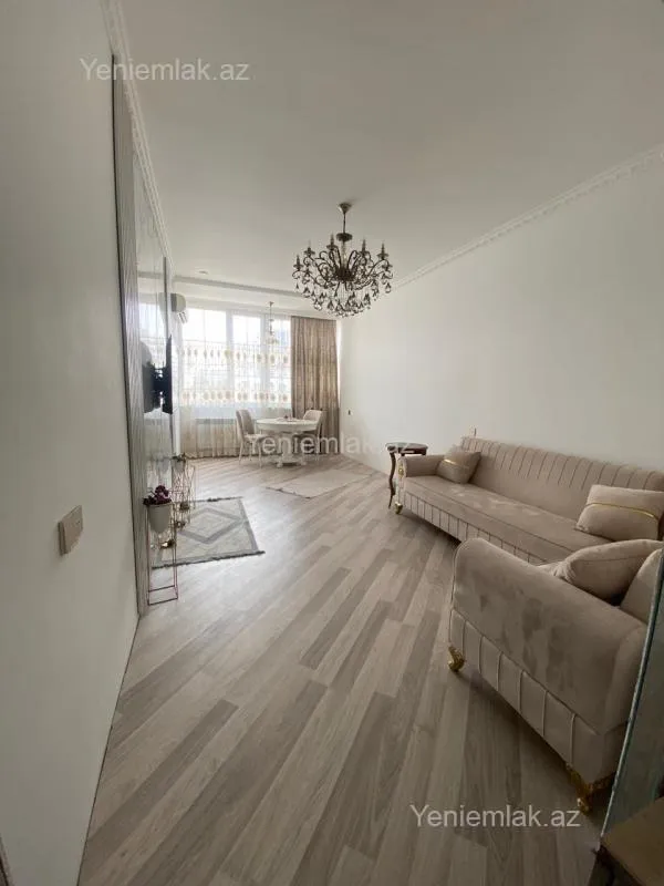 Satılır 3 otaqlı yeni tikili 90 m²