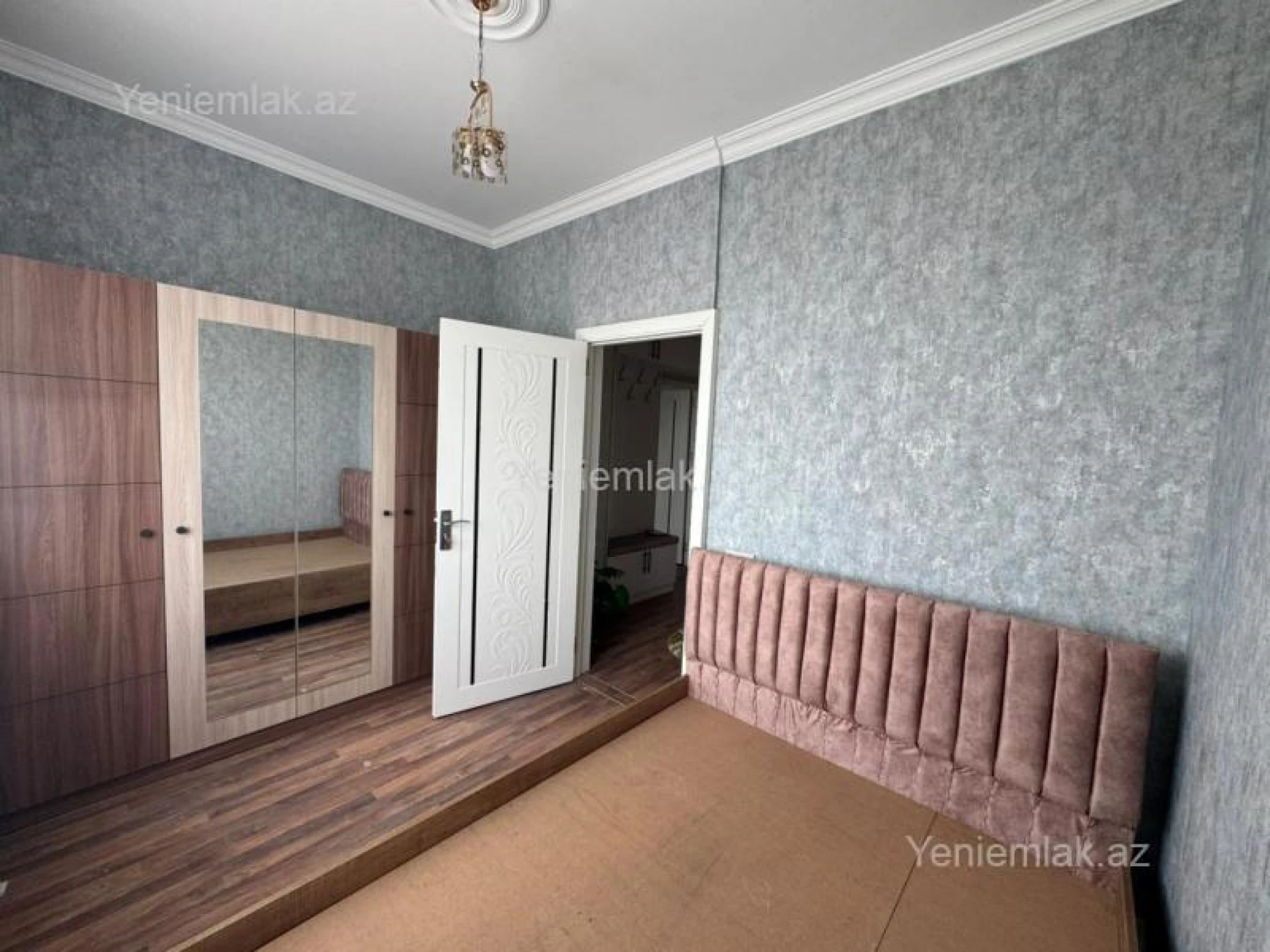 Satılır 2 otaqlı köhnə tikili 45 m²