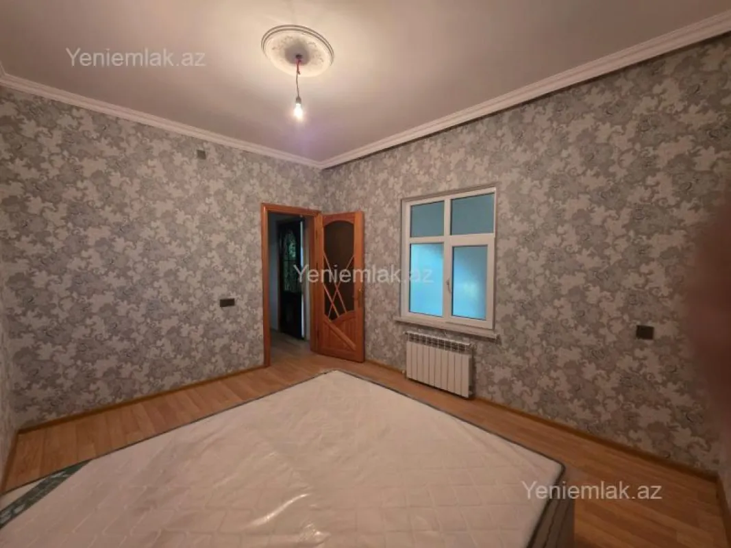 Satılır 4 otaqlı həyət evi 180 m²