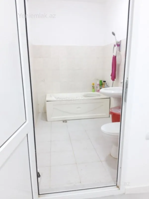 Satılır 2 otaqlı yeni tikili 77 m²