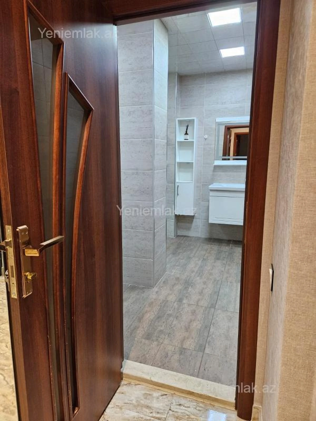 Satılır 2 otaqlı yeni tikili 96 m²