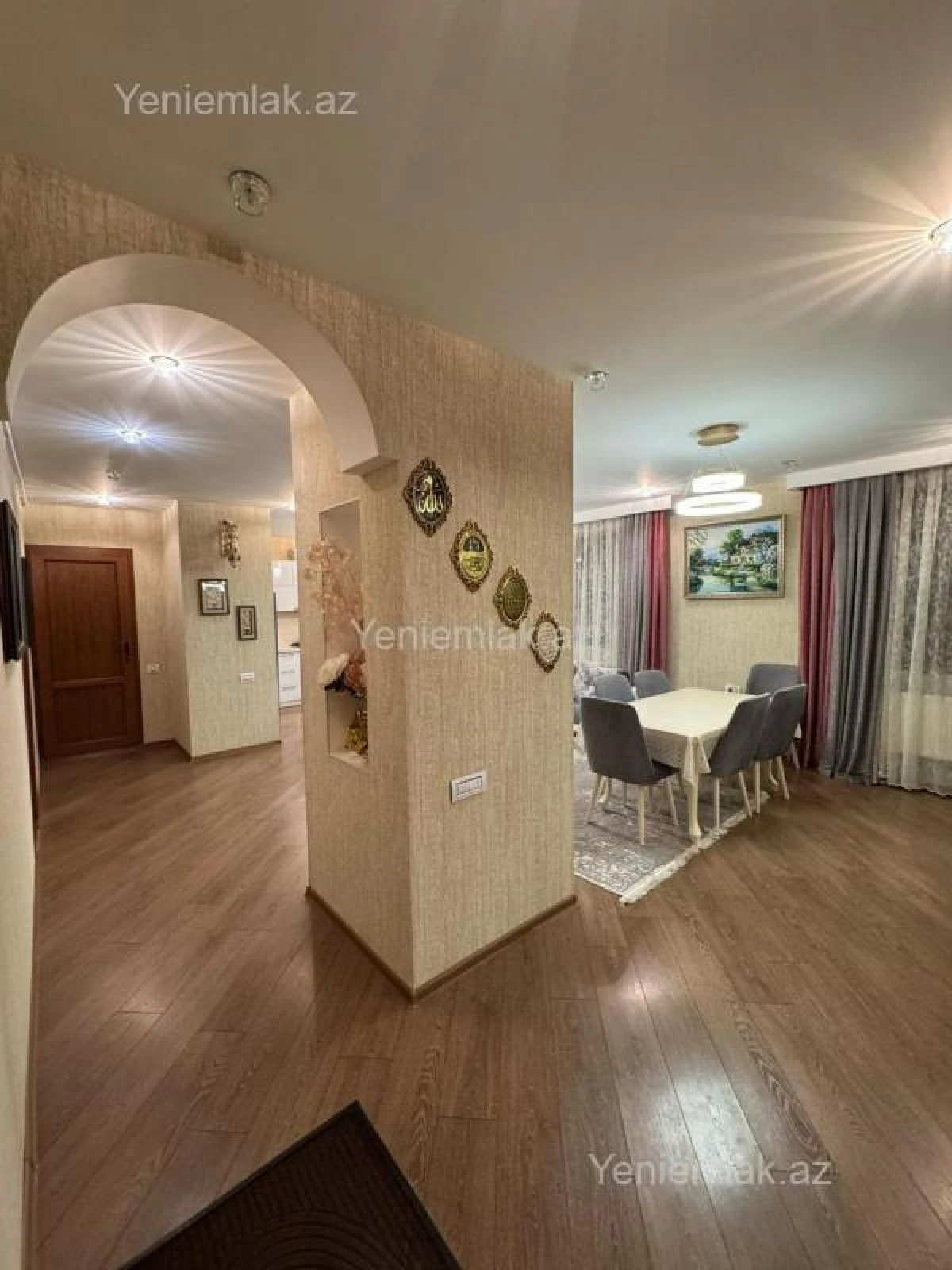 Satılır 7 otaqlı köhnə tikili 187 m²