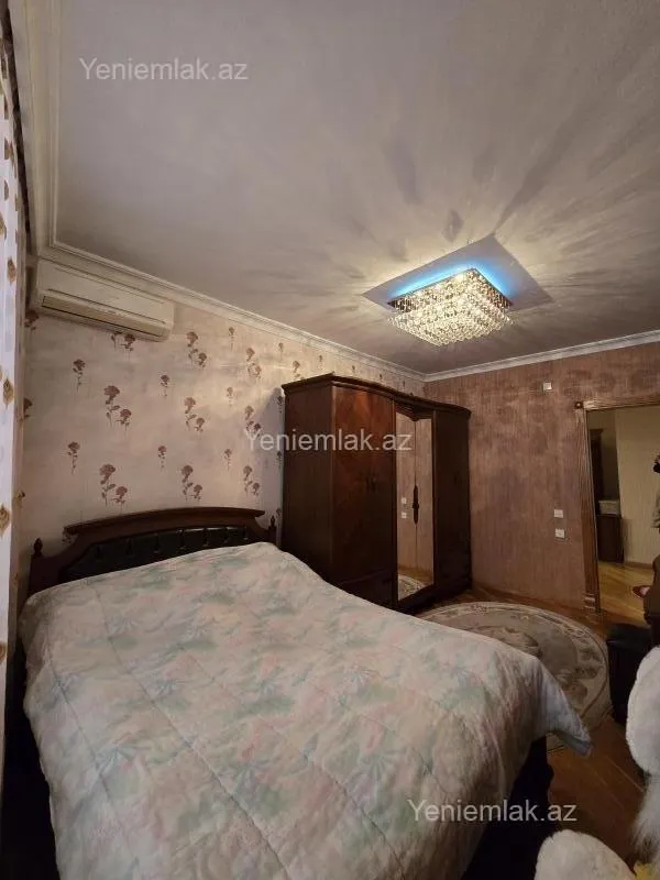 Satılır 3 otaqlı yeni tikili 138 m²