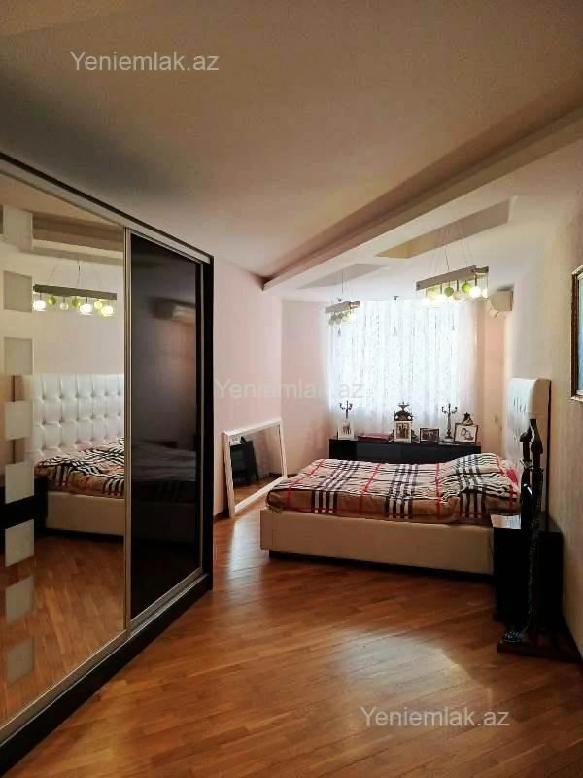 Satılır 4 otaqlı yeni tikili 180 m²