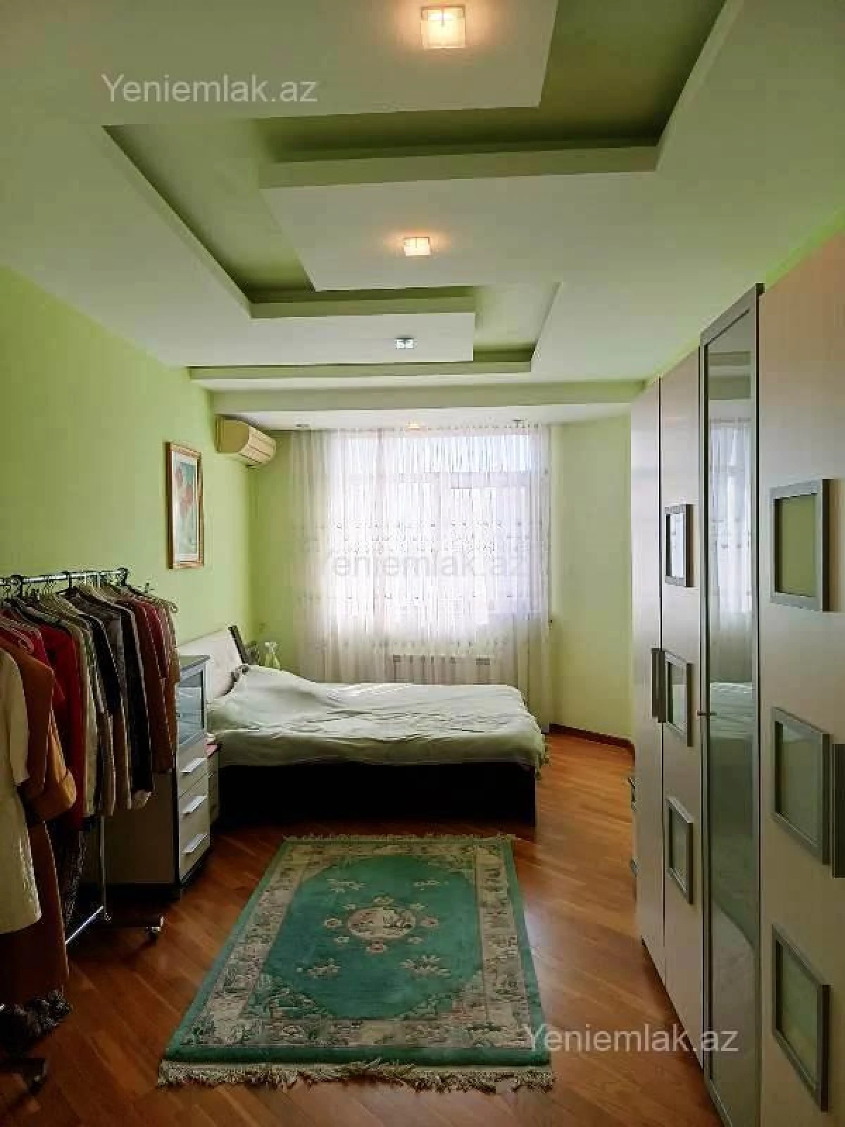 Satılır 4 otaqlı yeni tikili 180 m²