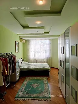 Satılır 4 otaqlı yeni tikili 180 m²