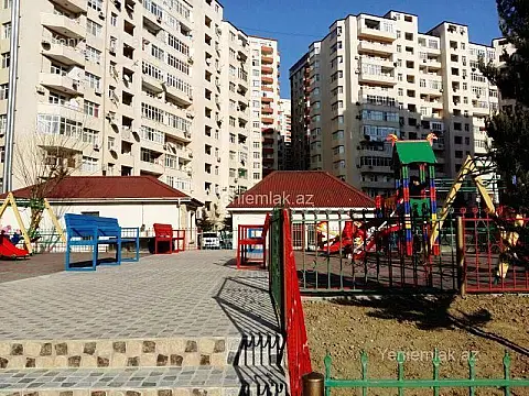 Satılır 4 otaqlı yeni tikili 180 m² — Bakı, Nizami 4 otaq 180.00 m²