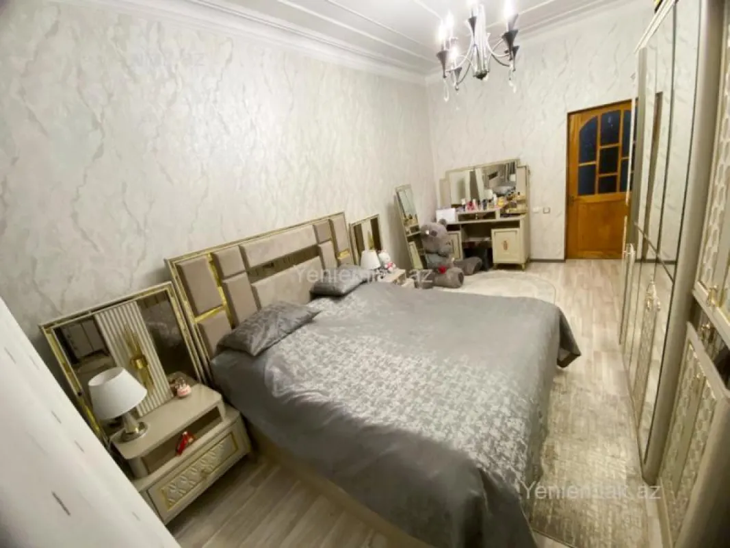 Satılır 3 otaqlı köhnə tikili 86 m²