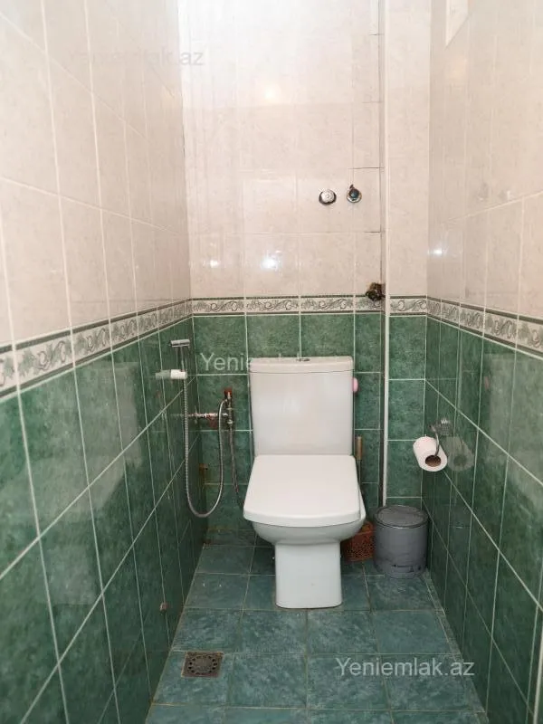 Satılır 3 otaqlı köhnə tikili 86 m²