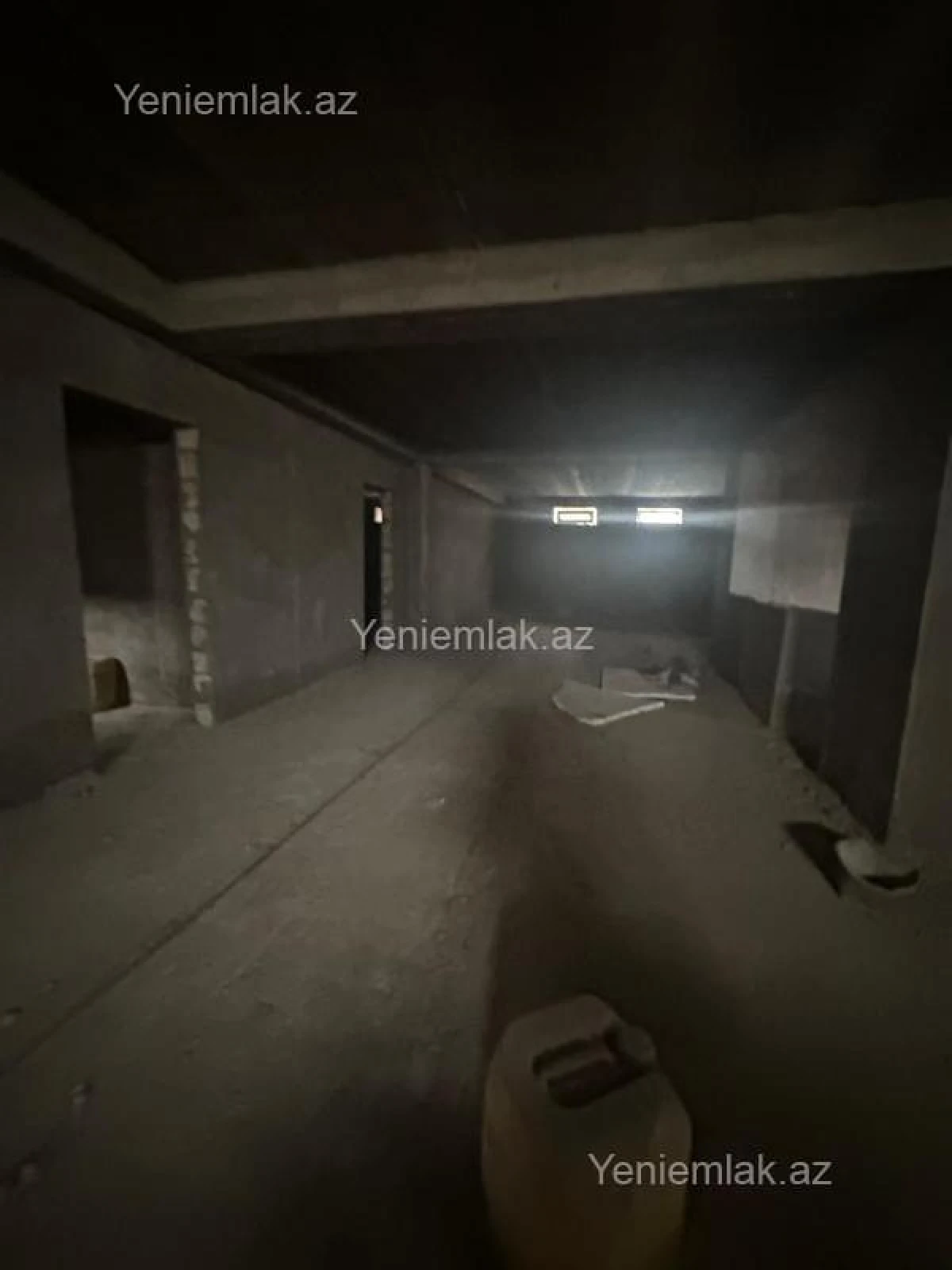 Satılır 9 otaqlı həyət evi 630 m²