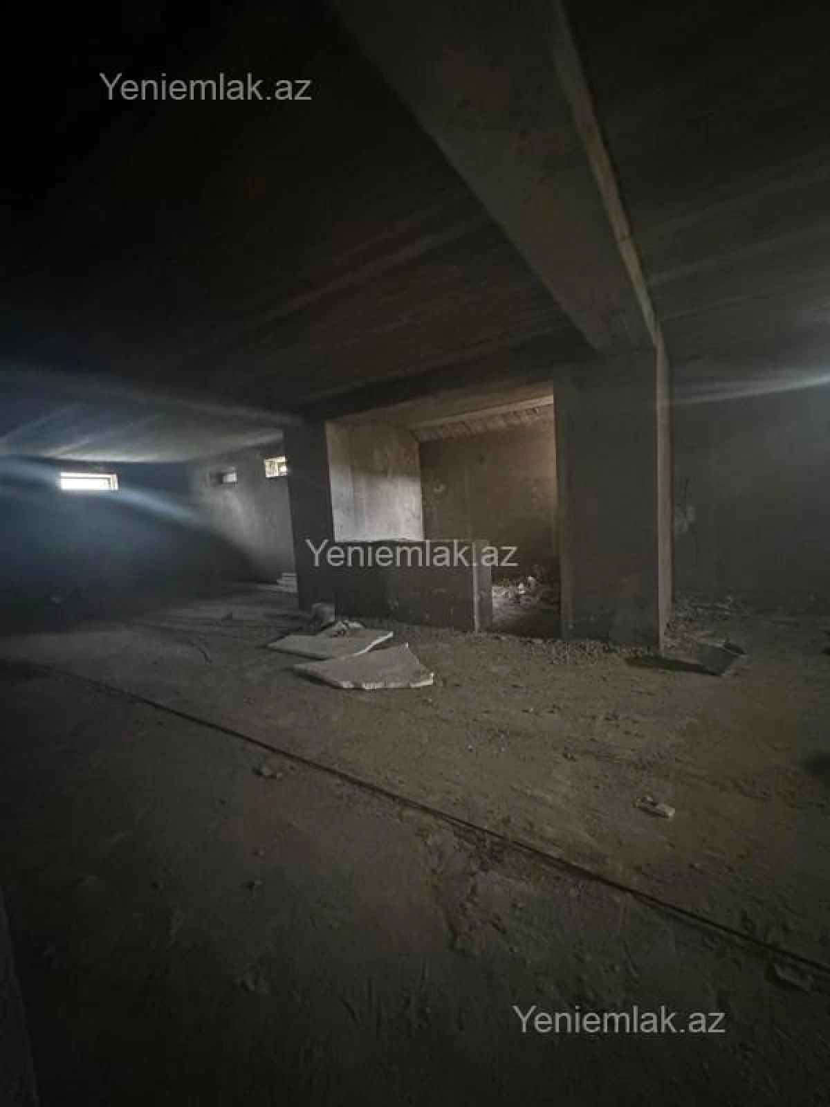 Satılır 9 otaqlı həyət evi 630 m²